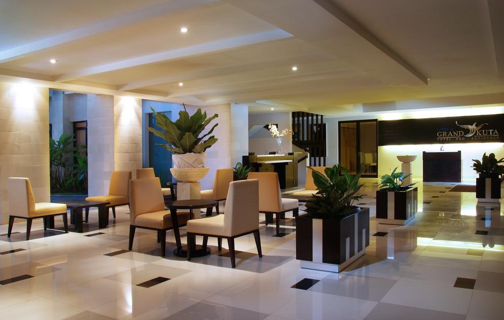 Grand Kuta Hotel And Residence Легиан Экстерьер фото